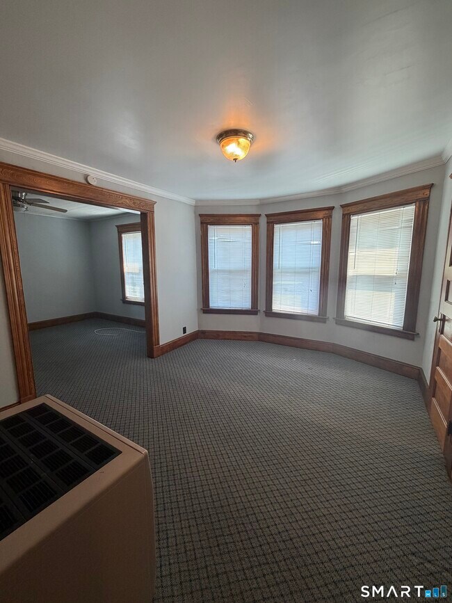Building Photo - 9 Pierpont St