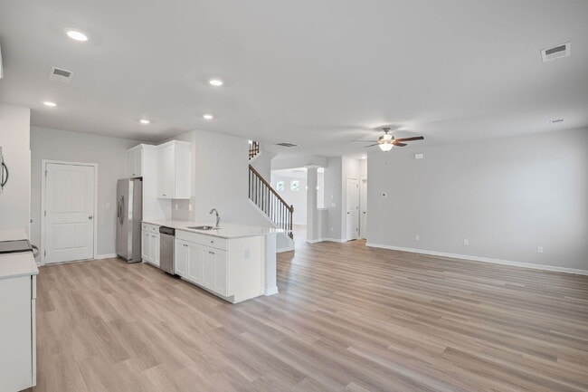 Building Photo - 2106 Cadenza Cir