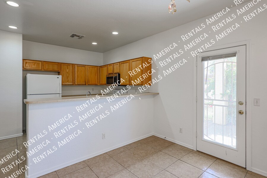Building Photo - 6837 N 81st Dr