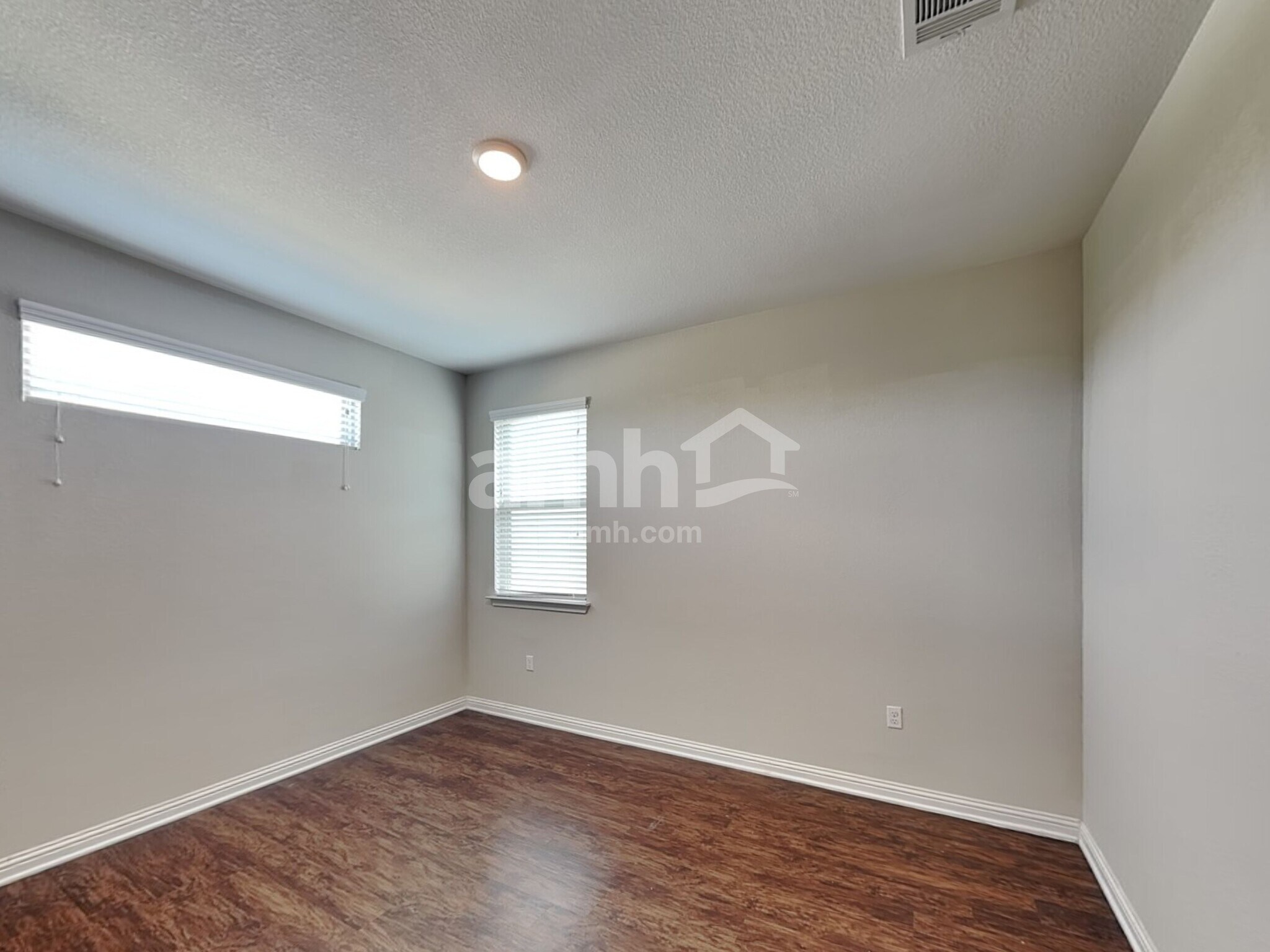Building Photo - 5712 Kara Dr