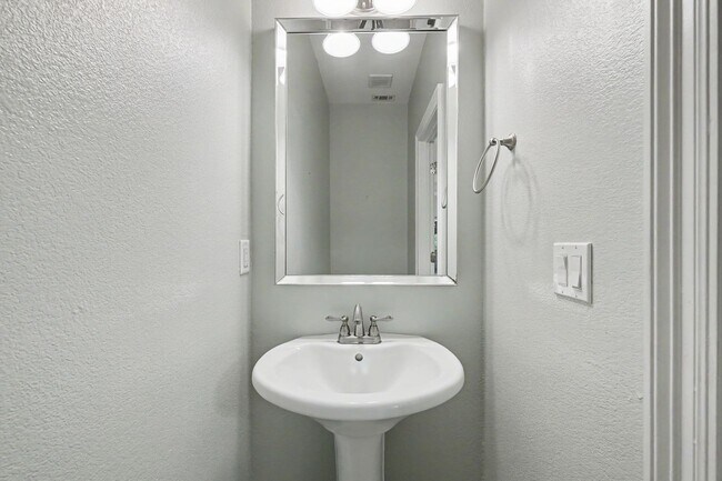 Building Photo - Waterfront Community Living in Soundview Landing with Private Boat Slip!
