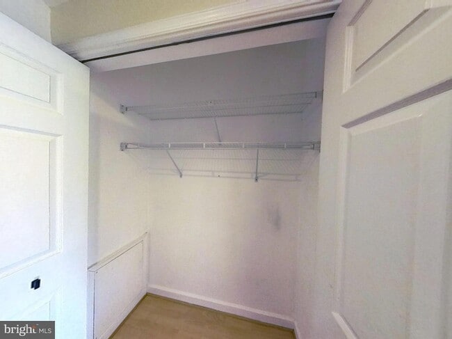 Building Photo - 5917 Barbados Pl