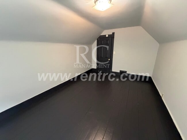 Building Photo - 314 Porter-