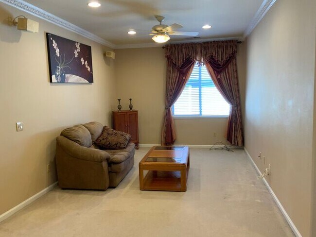 Building Photo - Sky Hawks finest just became available