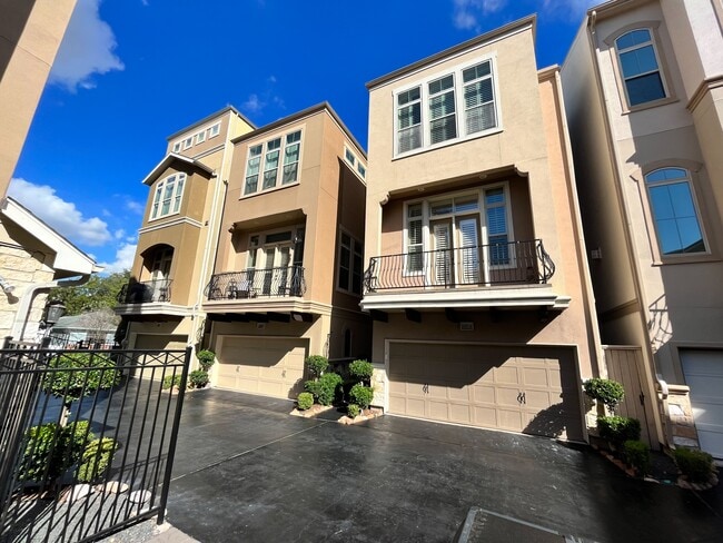 Building Photo - 5207 Gibson St