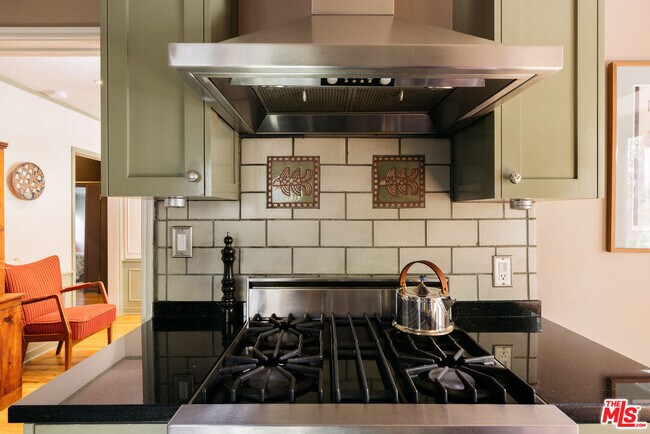 Building Photo - 11523 Albers St