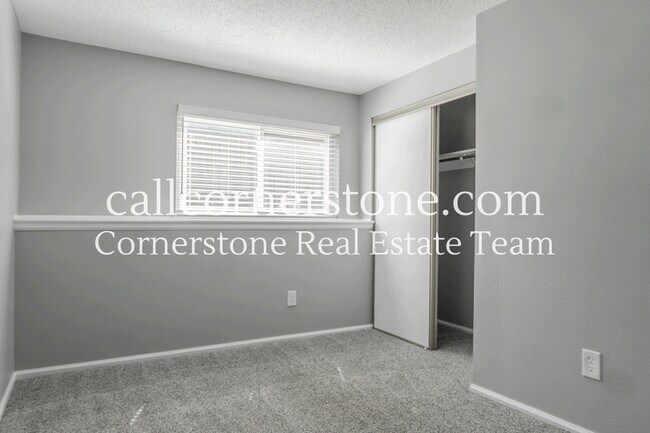 Building Photo - 237 Saddlemountain Rd