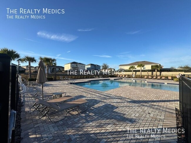 Building Photo - 5239 Mahogany Dr