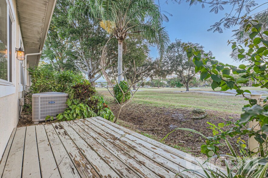 Building Photo - 1668 Woodland Dr