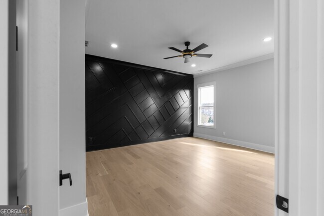 Building Photo - 407 Thunder Rd