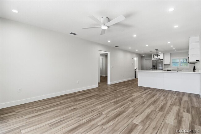 Building Photo - 11625 W Riverhaven Dr