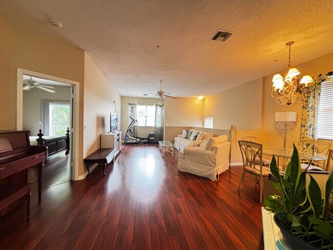 Building Photo - 105 Lighthouse Cir