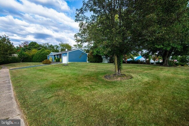 Building Photo - 23 N Sunset Dr