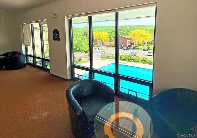 Building Photo - 9 Charles Ln