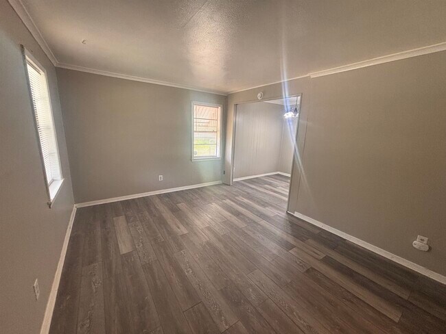 Building Photo - 3153 Hilda St