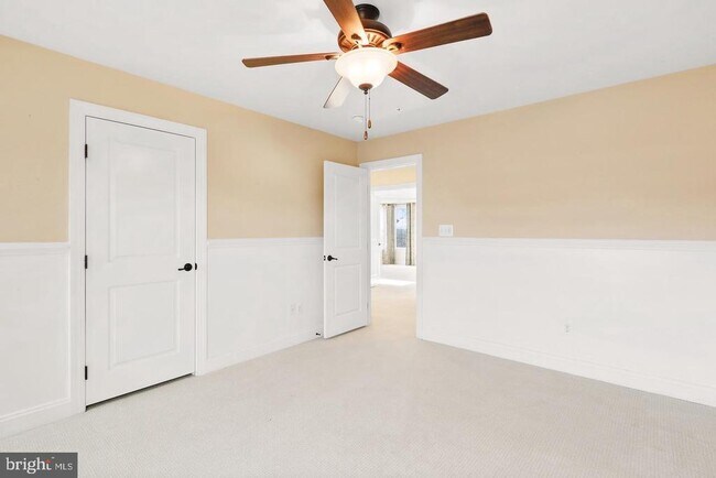 Building Photo - 25749 Racing Sun Dr