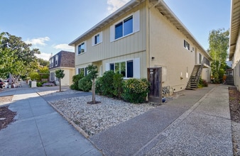 Building Photo - Spacious 3 Bed 2 Bath Condo Located Walking Distance to California Ave.