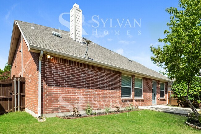 Building Photo - Everything you have been dreaming of is here. Lease today!