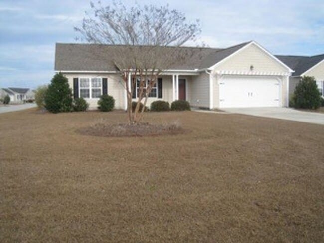 Primary Photo - 3 Bedroom 2 Bath home with 2-car garage