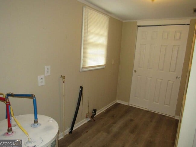 Building Photo - 112 Judy Ave