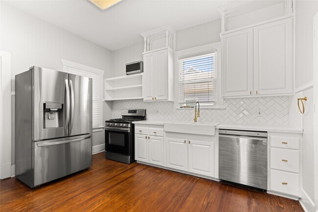 Building Photo - 707 Tabor St