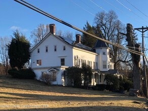 Building Photo - 42 Maple Ave