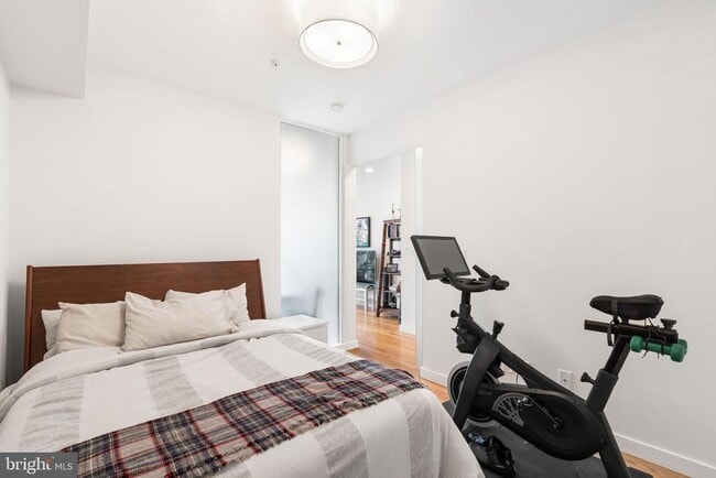 Building Photo - 435 R St NW