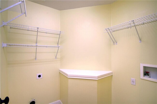 Building Photo - 129 Copperwood Loop