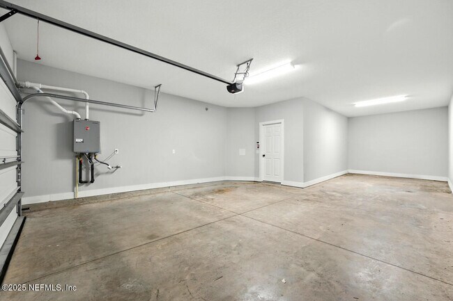 Building Photo - 9921 Element Rd