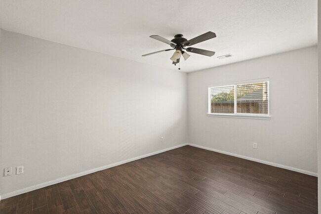 Building Photo - 5823 Creektrace Ln