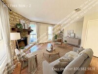 Building Photo - 601 Free Rein