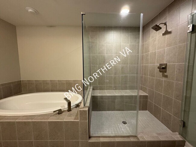 Building Photo - 43339 Stadium Ter