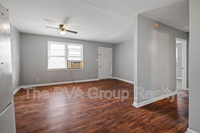 Building Photo - 1528 Lincoln St