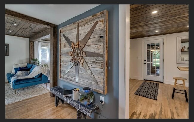 Building Photo - 14047 Military Rd