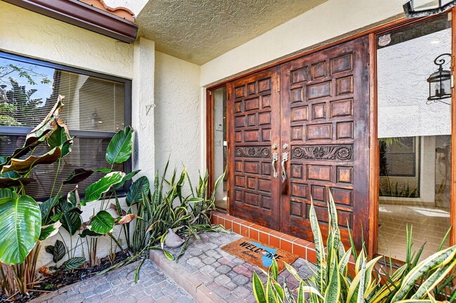 Building Photo - 22519 Esplanada Cir