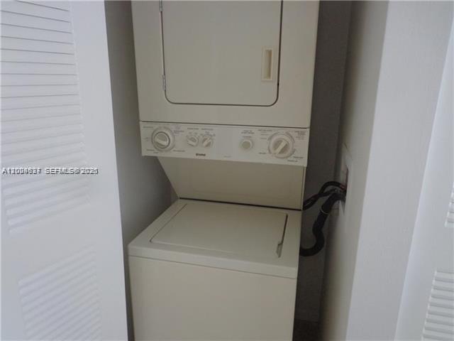 Building Photo - 5200 NW 31st Ave