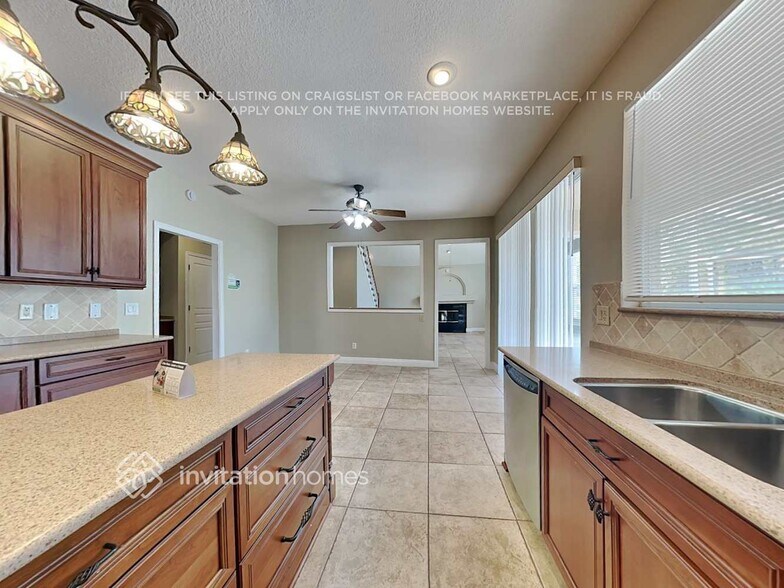 Building Photo - 8709 Hidden Green Ln