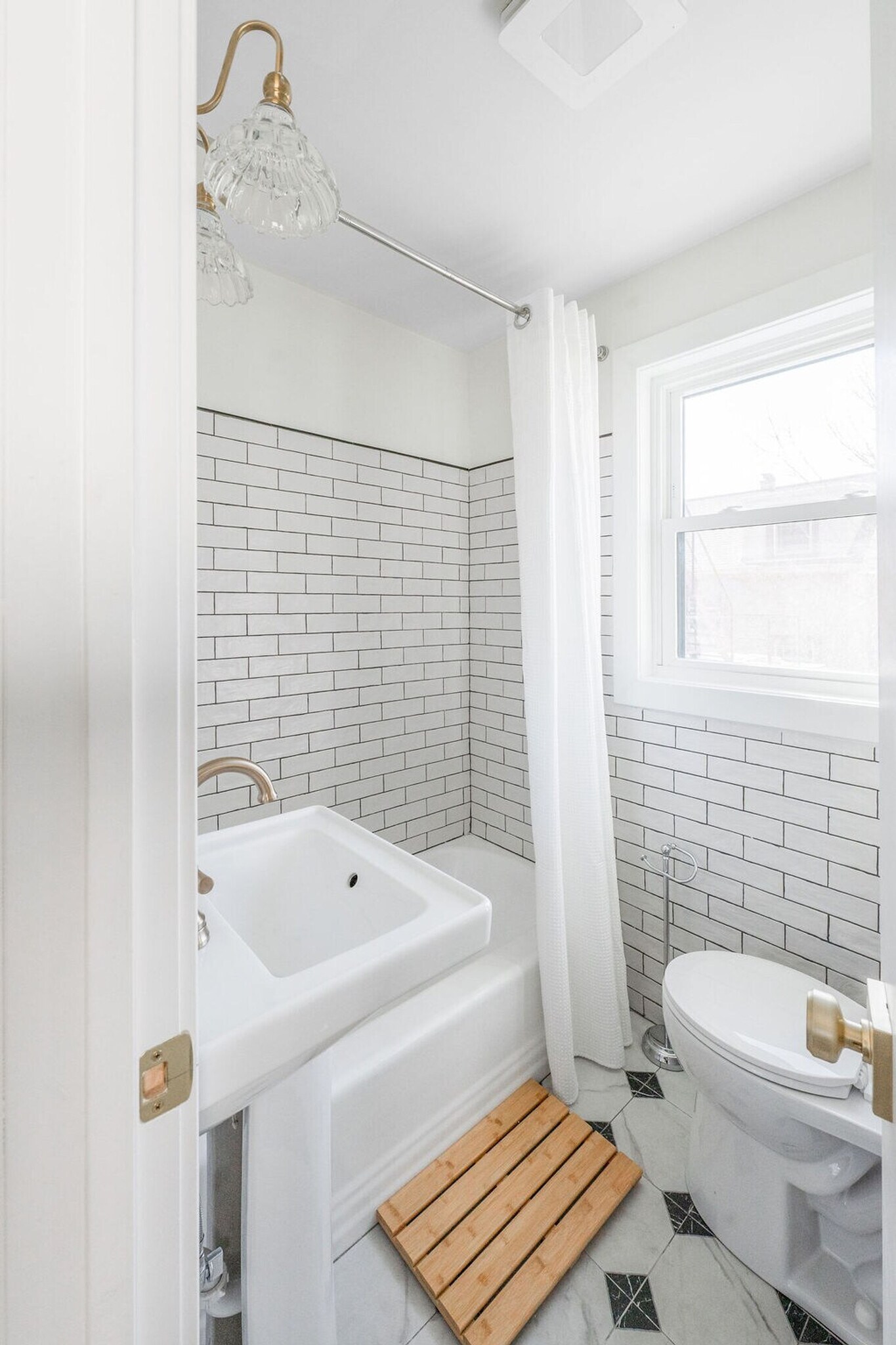 Building Photo - 179 W Wilson St