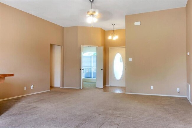 Building Photo - 217 Copper Ln