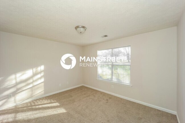 Building Photo - 3 Bedroom Pet-Friendly Home in Hampton, GA with Main Street Renewal
