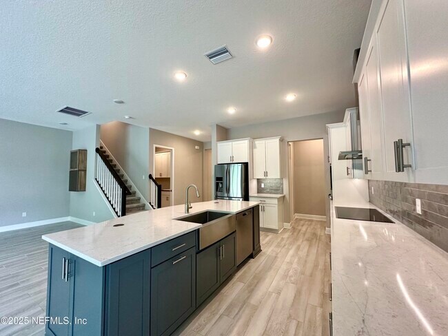 Building Photo - 11176 Engineering Way
