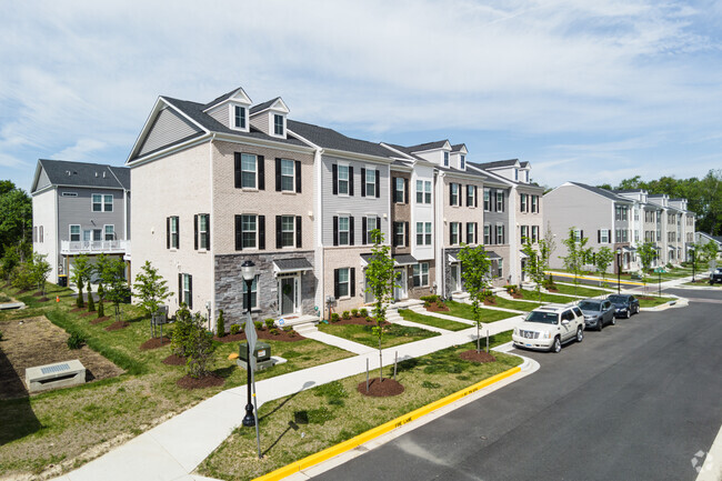 Building Photo - Towns at Andrews Park