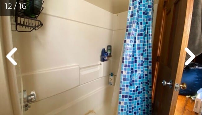 Building Photo - 6 bed Townhouse available 9/1