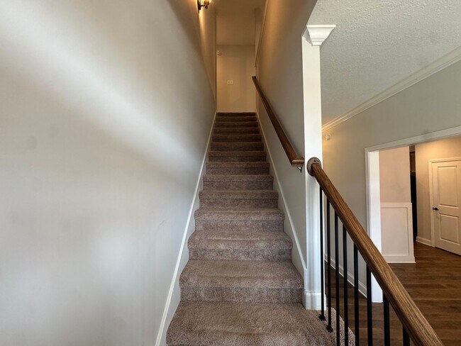 Building Photo - 12618 Myrtle Ridge Ln