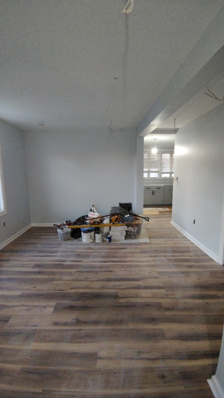 Building Photo - 1000 Main Ave