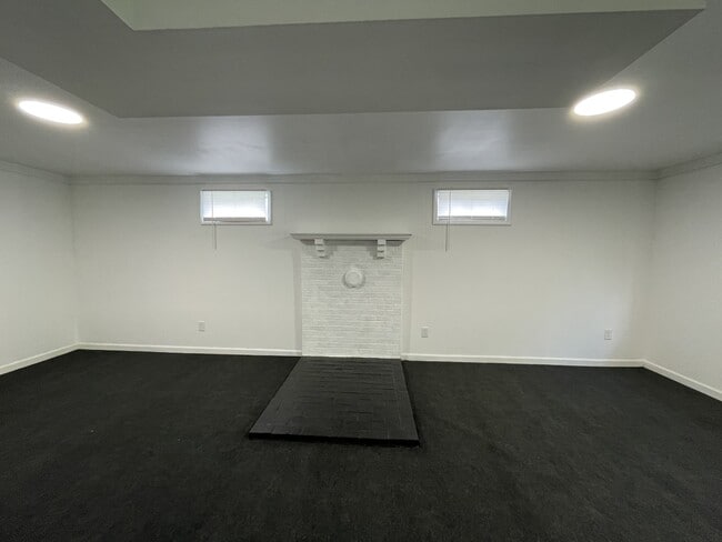 Building Photo - 5900 Edgewood Ave
