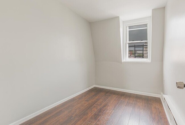 Building Photo - 69 Belmont Ave