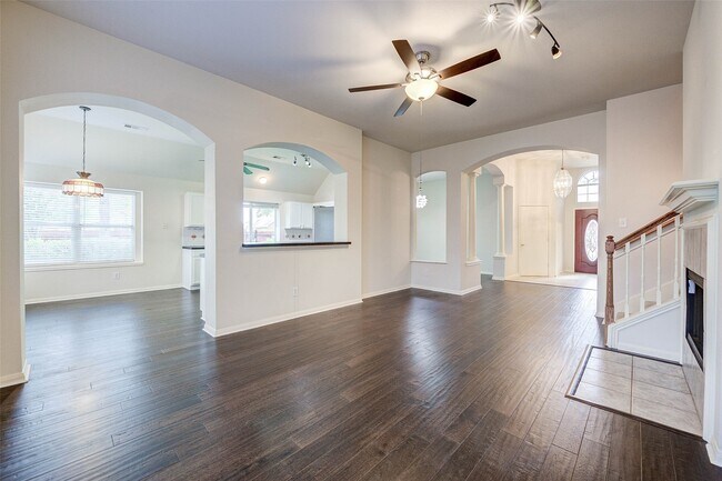 Building Photo - 6543 Horsepen Bayou Dr