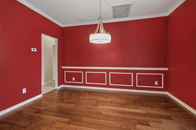 Building Photo - 8700 La Quinta Lane