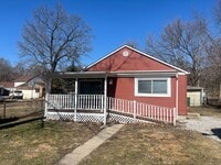 Building Photo - 2 bedroom House for Rent - Lake Station